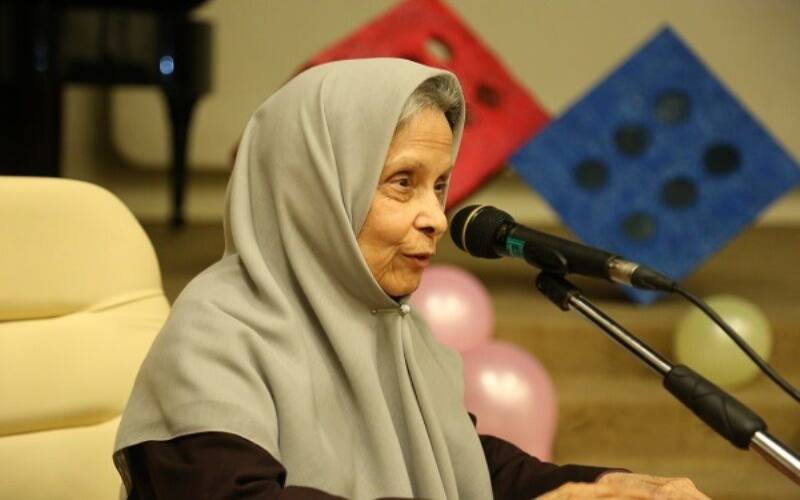 پیکر مادر علم آمار ایران تشییع شد